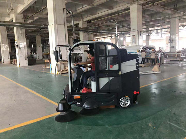 电动扫地车充电还有讲究?保护电池你需要了解这些 电动扫地车