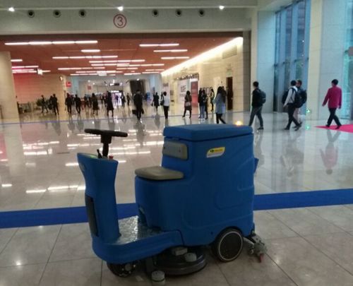 广州驾驶式全自动洗地车-特洛NT8 全自动洗地车
